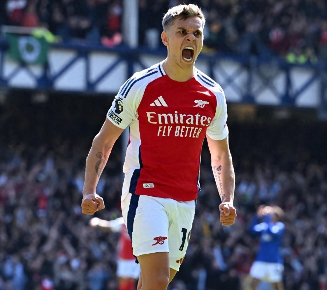 科曼：拜仁和巴黎是我最支持的球队，更支持拜仁一点（科曼：我支持拜仁和巴黎，但更偏向拜仁）