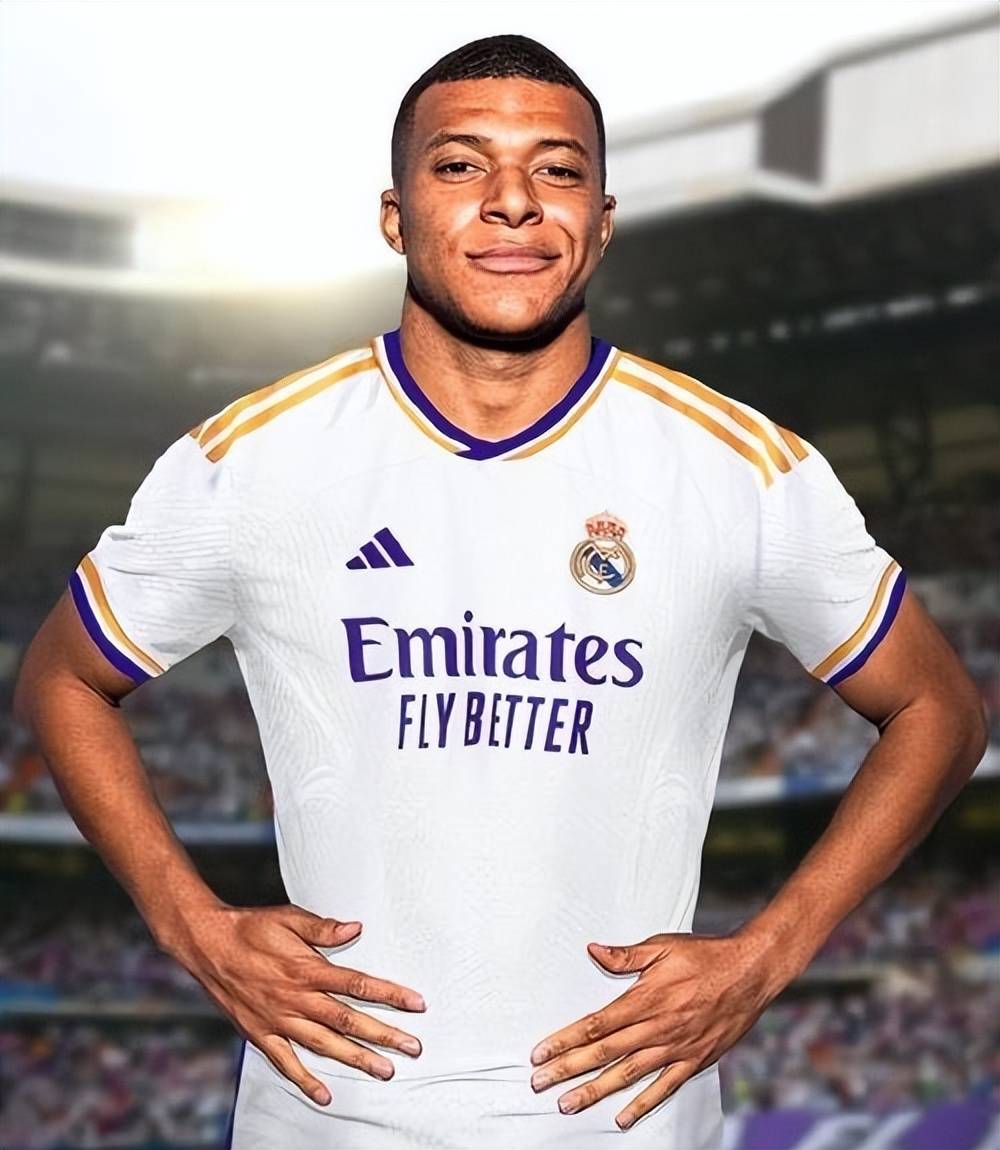 上海申花续约斯卢茨基，欲在亚冠和巴西引援中提升竞争力，期待其带领球队争冠。（申花续约斯卢茨基：力拼亚冠、升级巴西引援，盼率队冲冠）