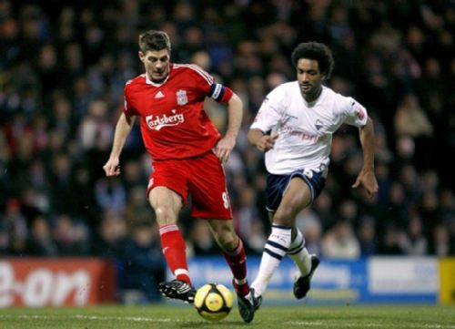 海港在亚冠已跨赛季10场不胜，上次赢球是整整一年前（海港亚冠已连续10场未胜，距上次赢球整整一年）