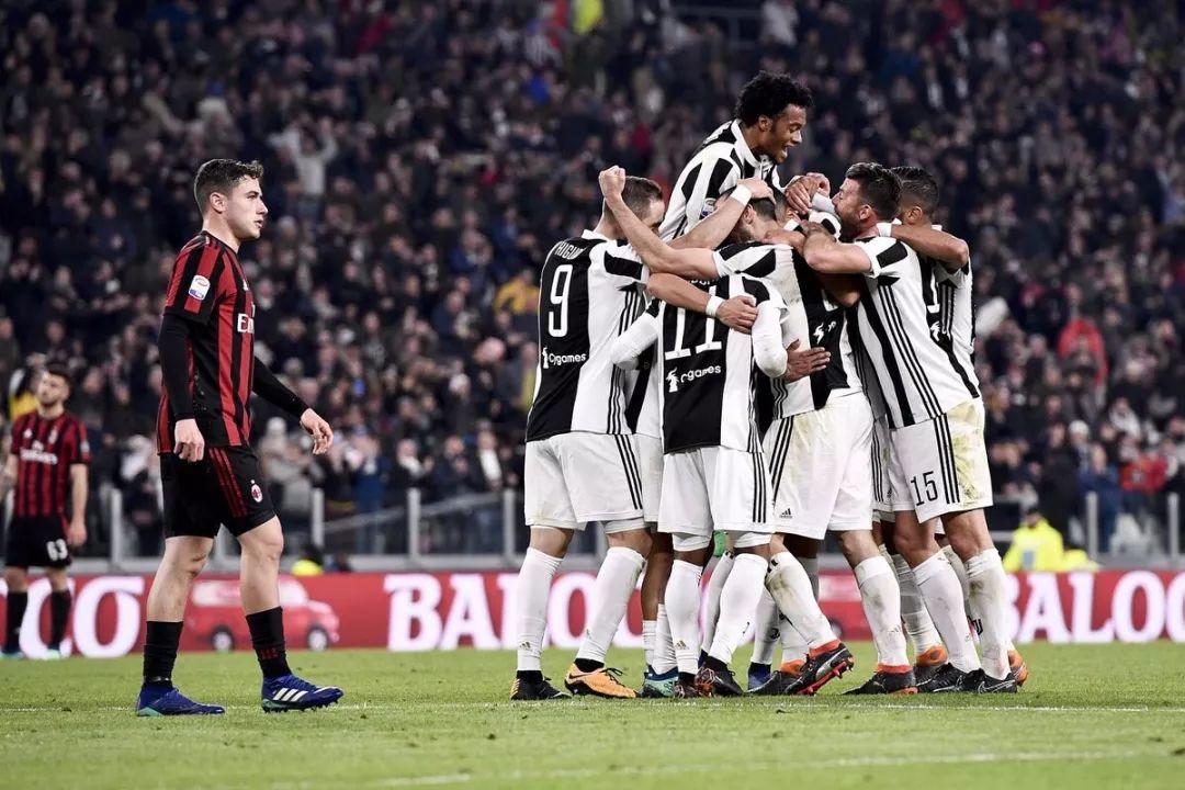 海港在亚冠已跨赛季10场不胜，上次赢球是整整一年前（海港亚冠连10场不胜，距上次赢球已满一年）