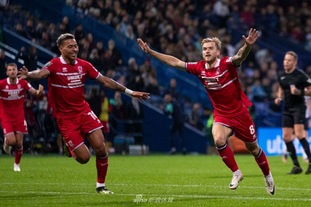 门兴格拉德巴赫4-0大胜圣保利，哈里斯-塔巴科维奇梅开二度，弗劳洛破门（门兴格拉德巴赫4-0横扫圣保利：哈里斯-塔巴科维奇双响，弗劳洛建功）