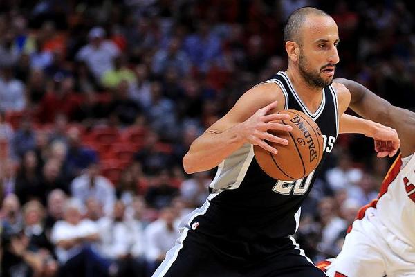 西媒：苏契奇一只脚已踏出皇社大门，球队愿意直接出售他（西媒：苏契奇离队在即，皇社愿直接将其出售）