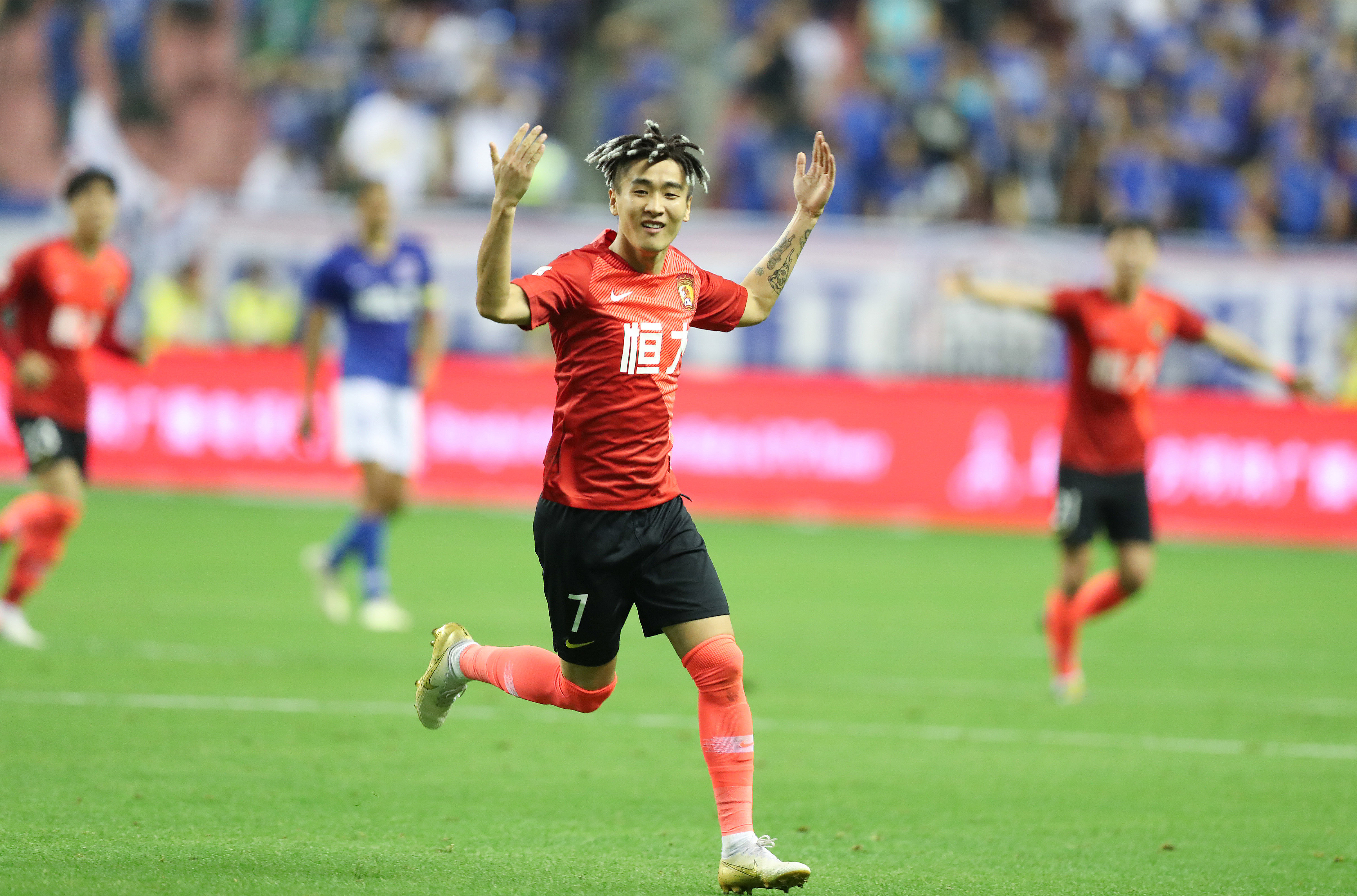 孔帕尼：阿森纳几乎没有明显弱点；格纳布里的情况看起来不错（孔帕尼称阿森纳难觅弱点；格纳布里情况乐观）